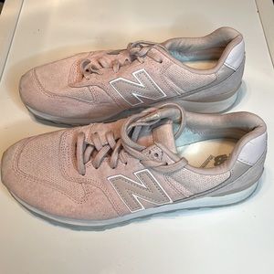New Balance - Pink 696 - Womens Size 8.5